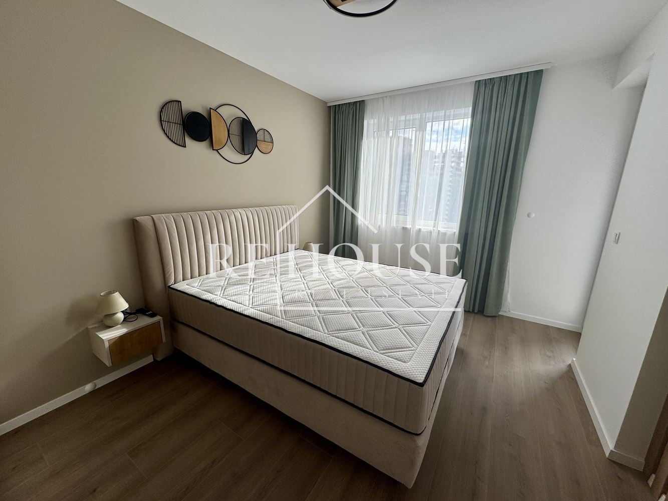 ЧИСТО НОВ ДВУСТАЕН АПАРТАМЕНТ - 0