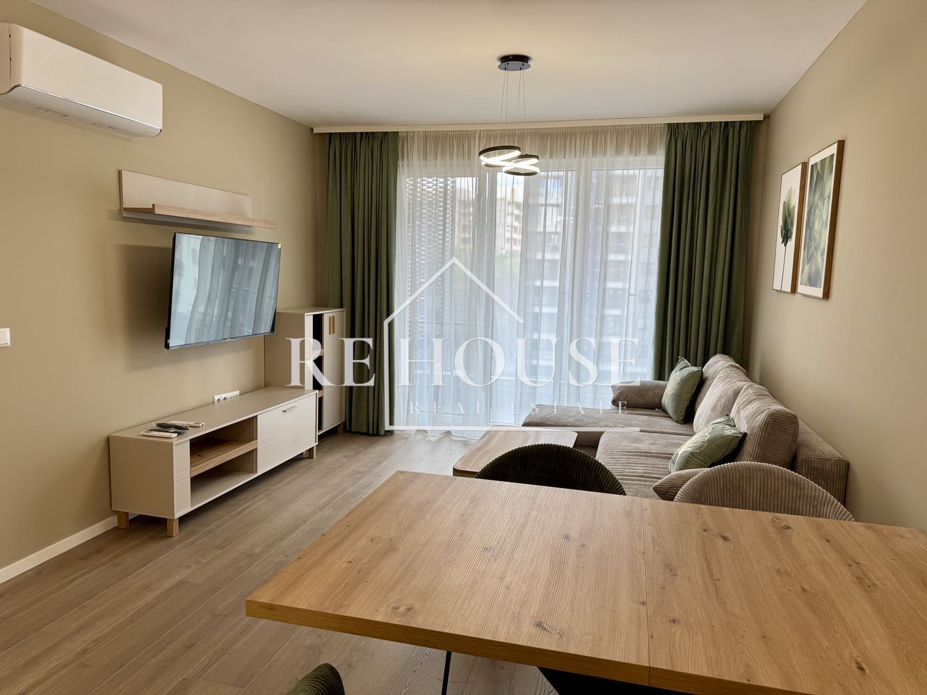 ЧИСТО НОВ ДВУСТАЕН АПАРТАМЕНТ - 0