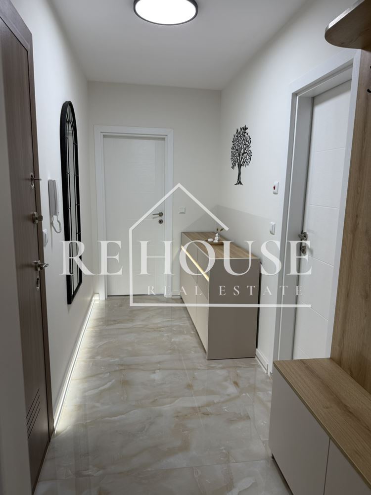 Двустаен чисто нов апартамент в кв. Възраждане 1 - 0