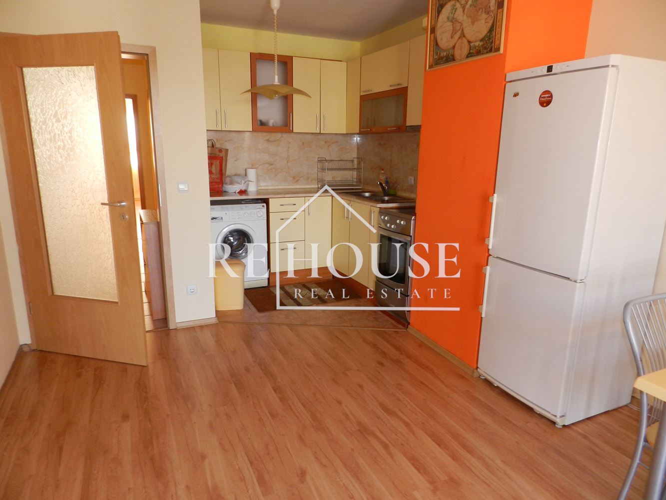 ДВУСТАЕН ОБЗАВЕДЕН АПАРТАМЕНТ В КВ.ЛЕВСКИ - 0