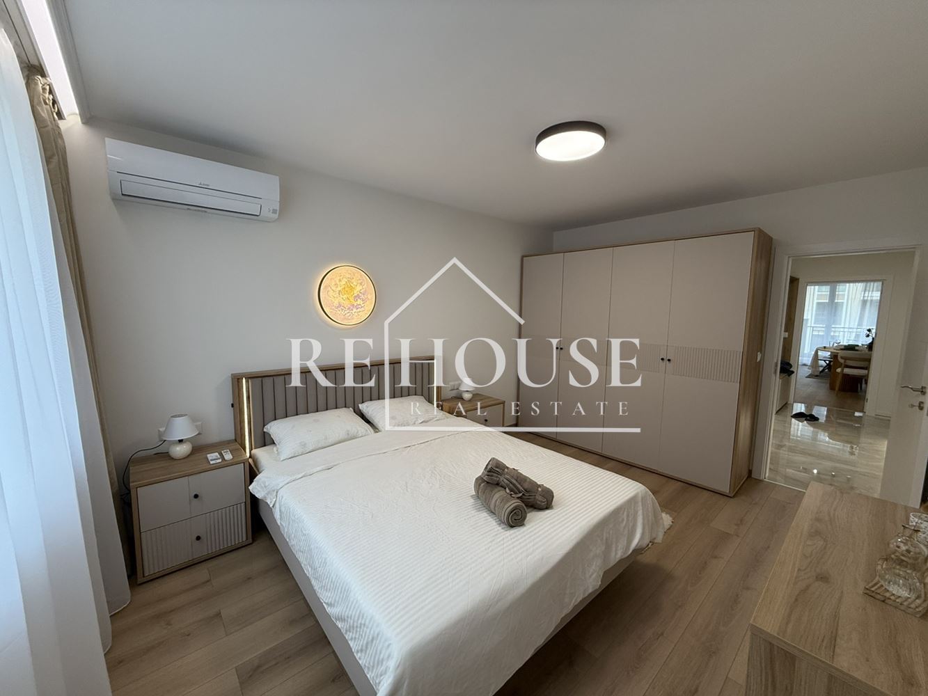 Двустаен чисто нов апартамент в кв. Възраждане 1 - 0