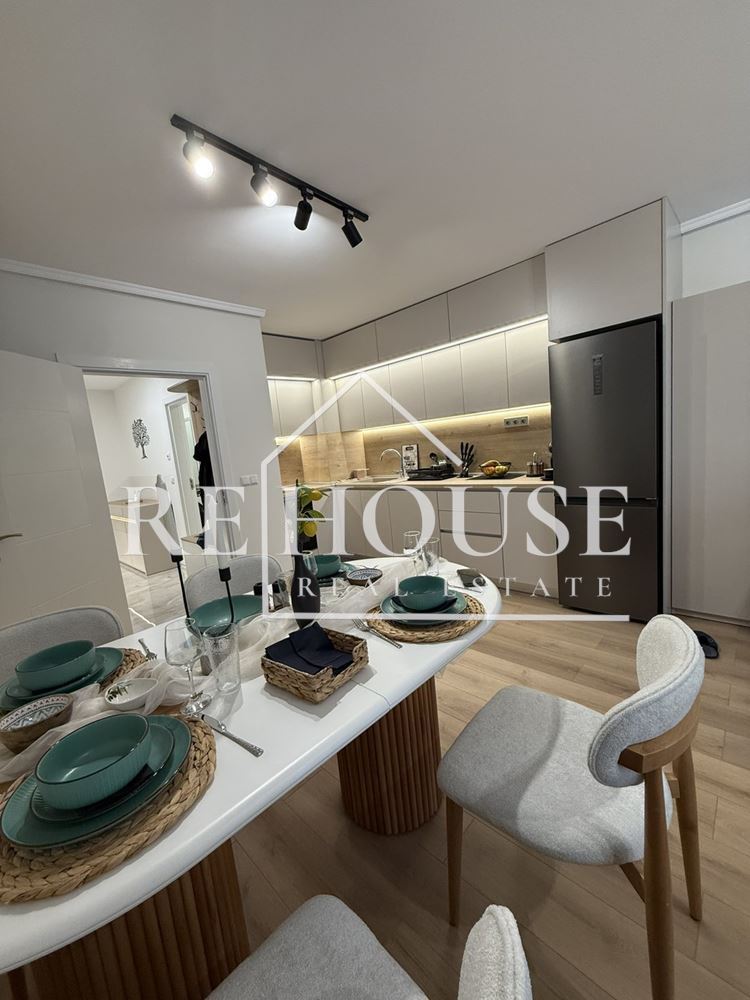 Двустаен чисто нов апартамент в кв. Възраждане 1 - 0