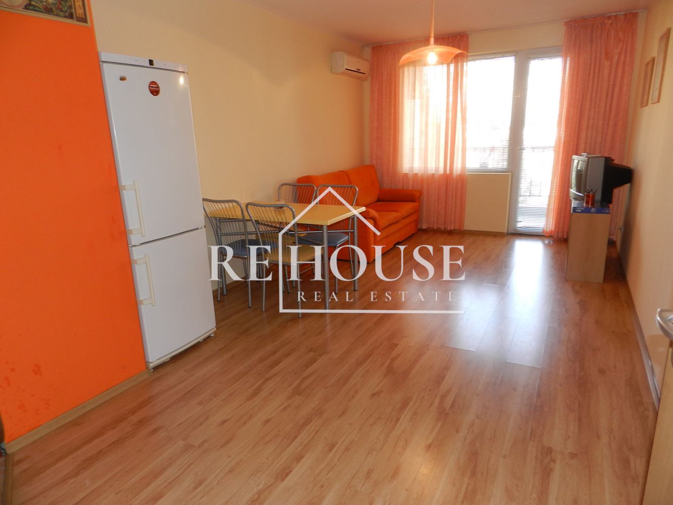 ДВУСТАЕН ОБЗАВЕДЕН АПАРТАМЕНТ В КВ.ЛЕВСКИ - 0