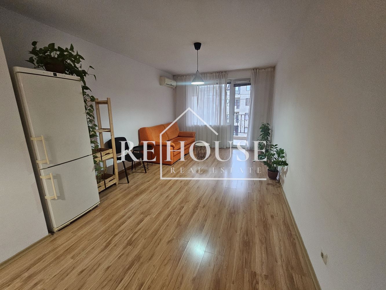 ДВУСТАЕН ОБЗАВЕДЕН АПАРТАМЕНТ В КВ.ЛЕВСКИ - 0