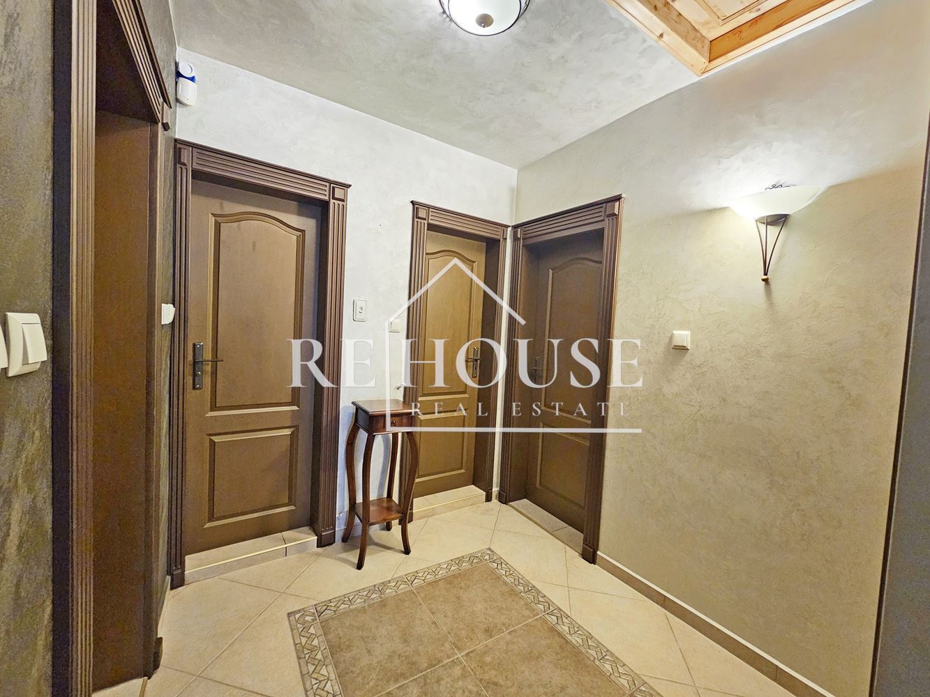 Къща - Варна, м-т Траката - 0