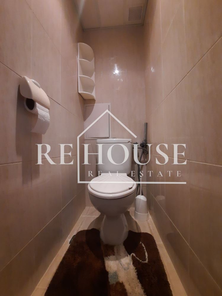 Четиристаен просторен апартамент в кв. Младост - 0