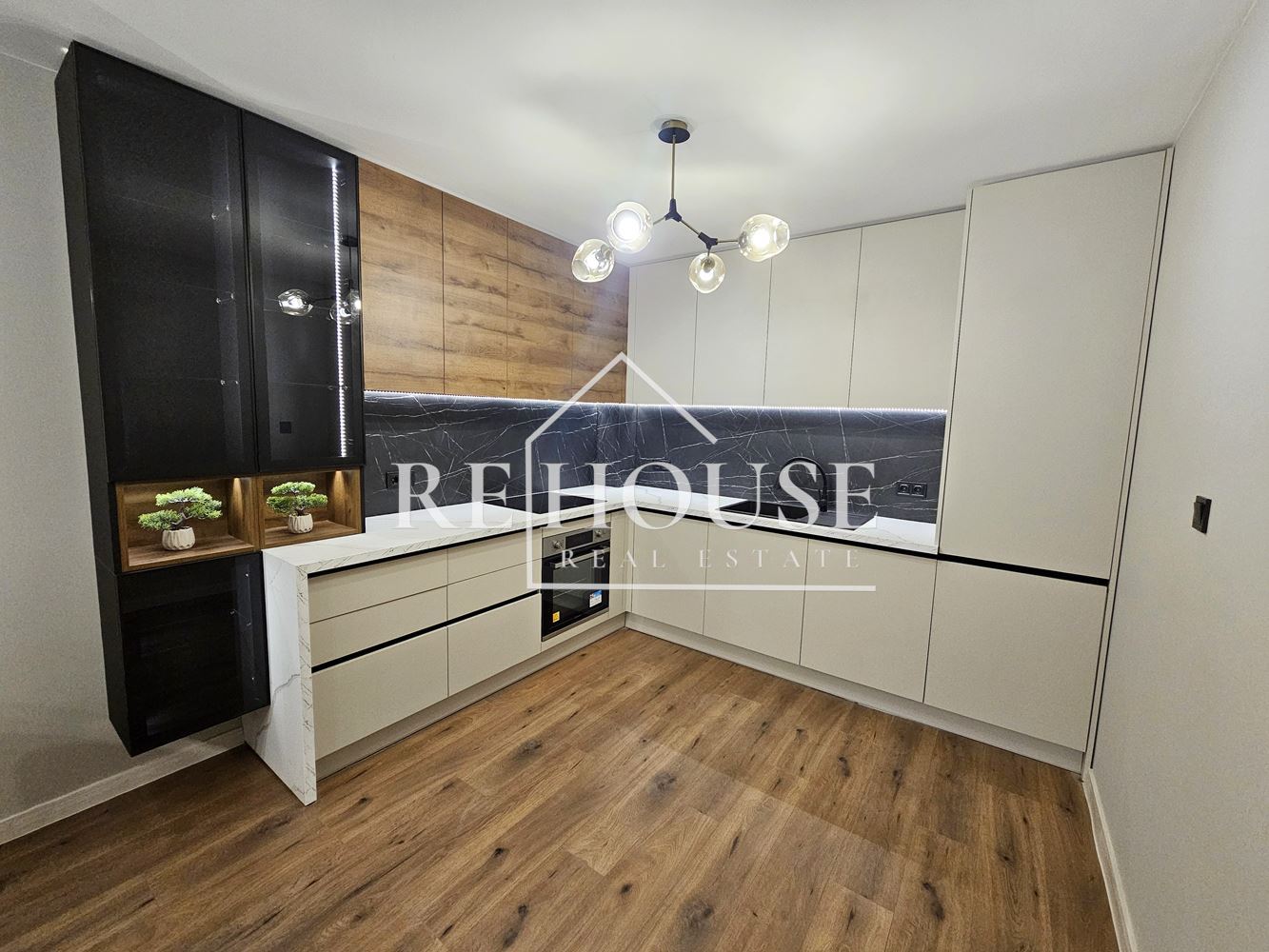 3-стаен - Варна, Окръжна болница - 0