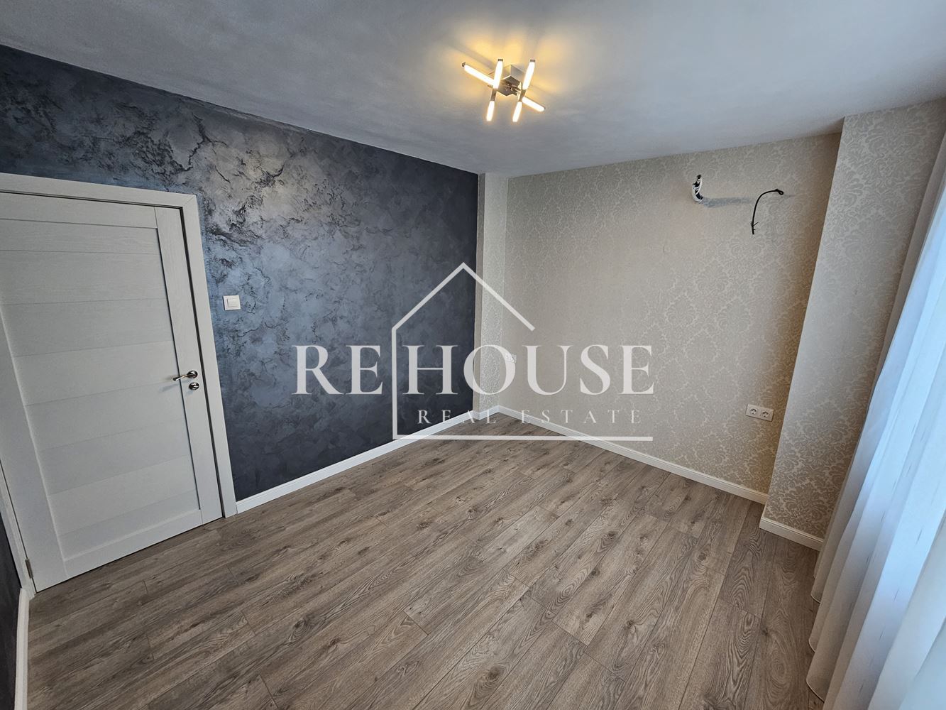 ТРИСТАЕН АПАРТАМЕНТ В РАЙОНА НА ЛК ТРАКИЯ - 0