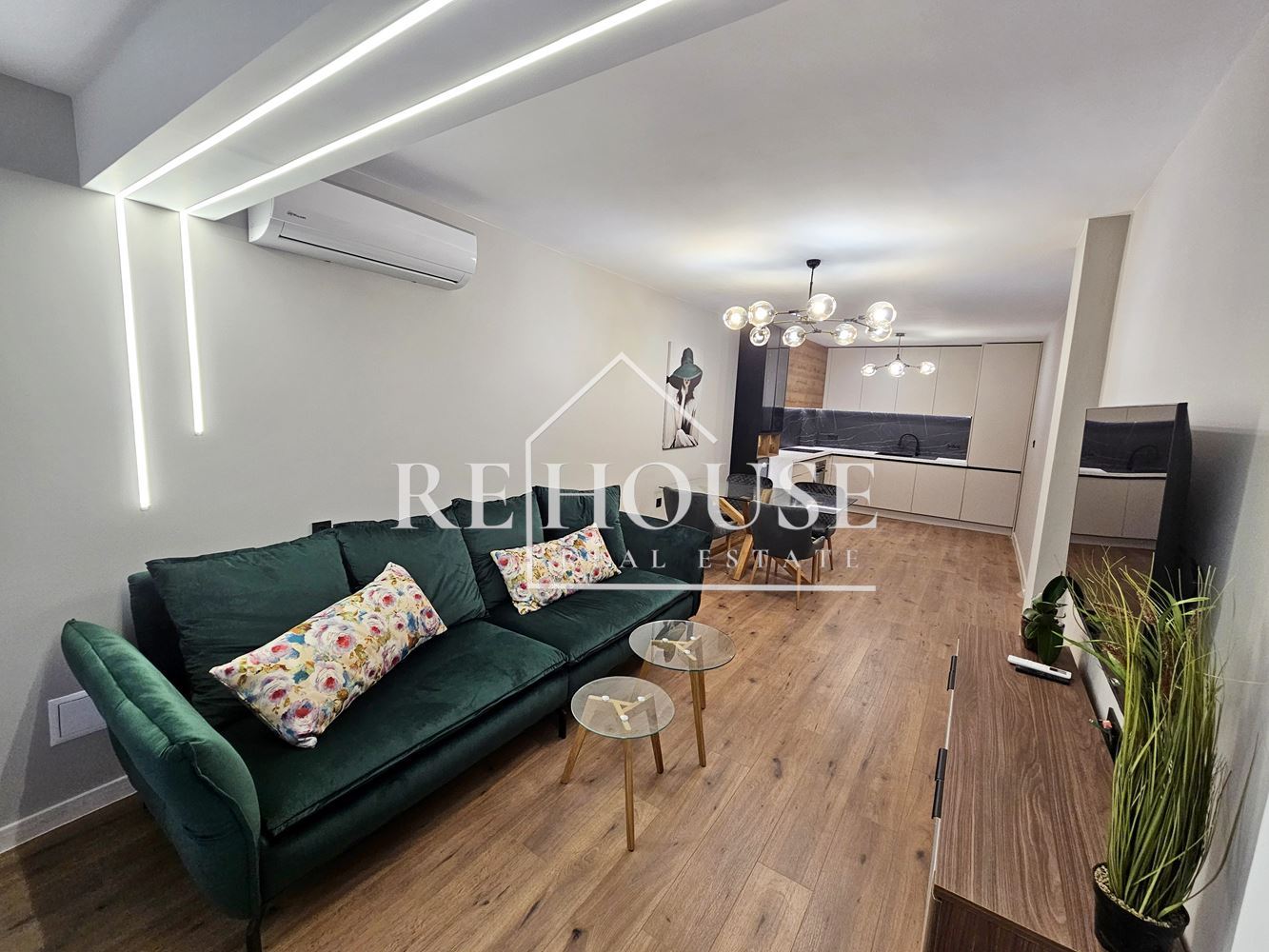 3-стаен - Варна, Окръжна болница - 0