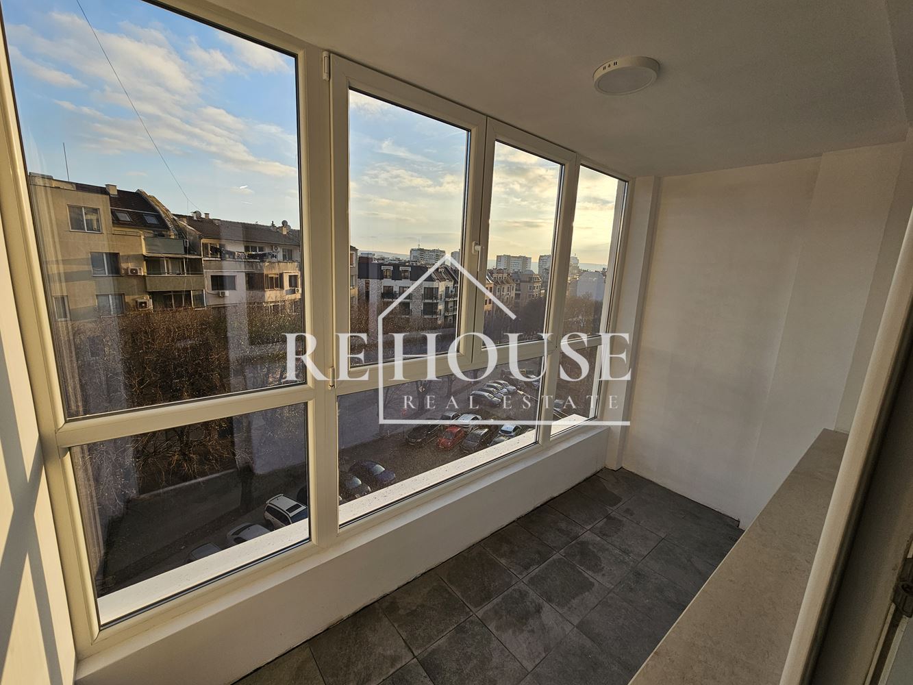 ТРИСТАЕН АПАРТАМЕНТ В РАЙОНА НА ЛК ТРАКИЯ - 0