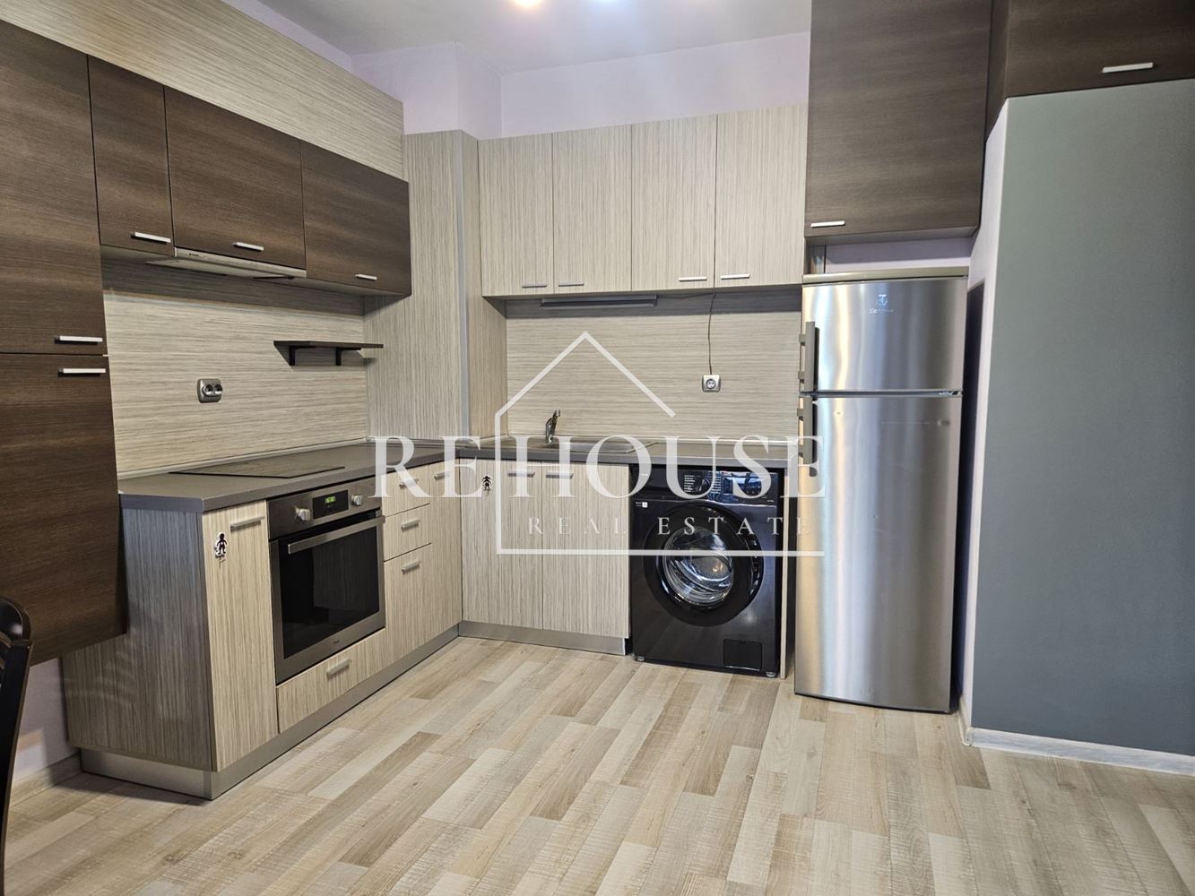 Двустаен апартамент в кв.Възраждане - 0