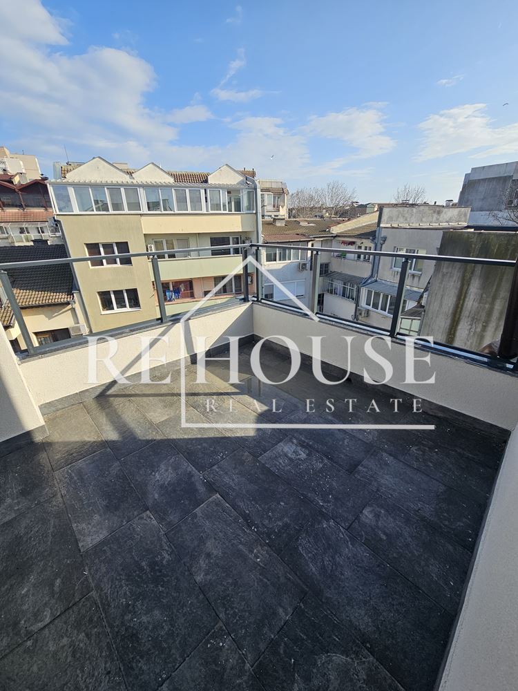 Тристаен апартамент с ТОП ЛОКАЦИЯ - РАЙОНА НА ВИНС И СПОРТНА ЗАЛА - 0