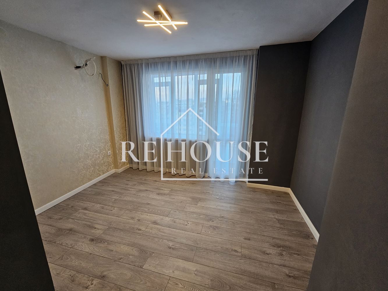 ТРИСТАЕН АПАРТАМЕНТ В РАЙОНА НА ЛК ТРАКИЯ - 0