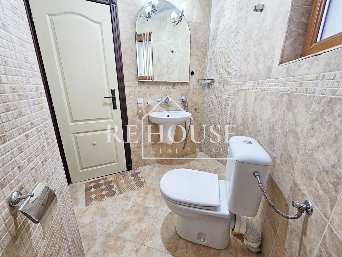 Къща - Варна, м-т Траката - 0