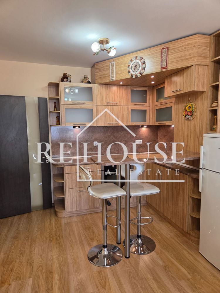 ДВУСТАЕН НАПЪЛНО ОБЗАВЕДЕН АПАРТАМЕНТ В РАЙОНА НА ОБЩИНАТА - 0