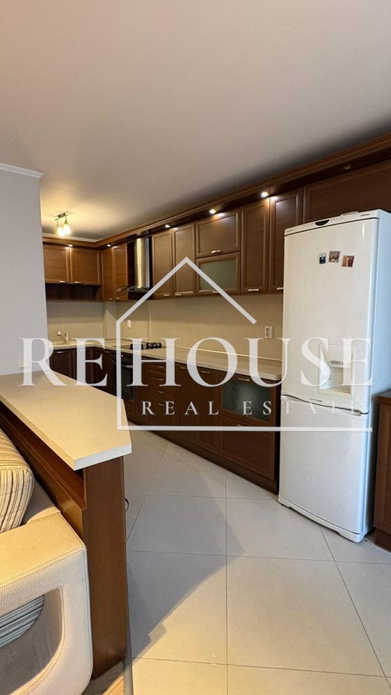 ТРИСТАЕН ОБЗАВЕДЕН АПАРТАМЕНТ В РАЙОНА НА ЛК ТРАКИЯ ДО ДЕНТАЛНИЯ ФАКУЛТЕТ - 0