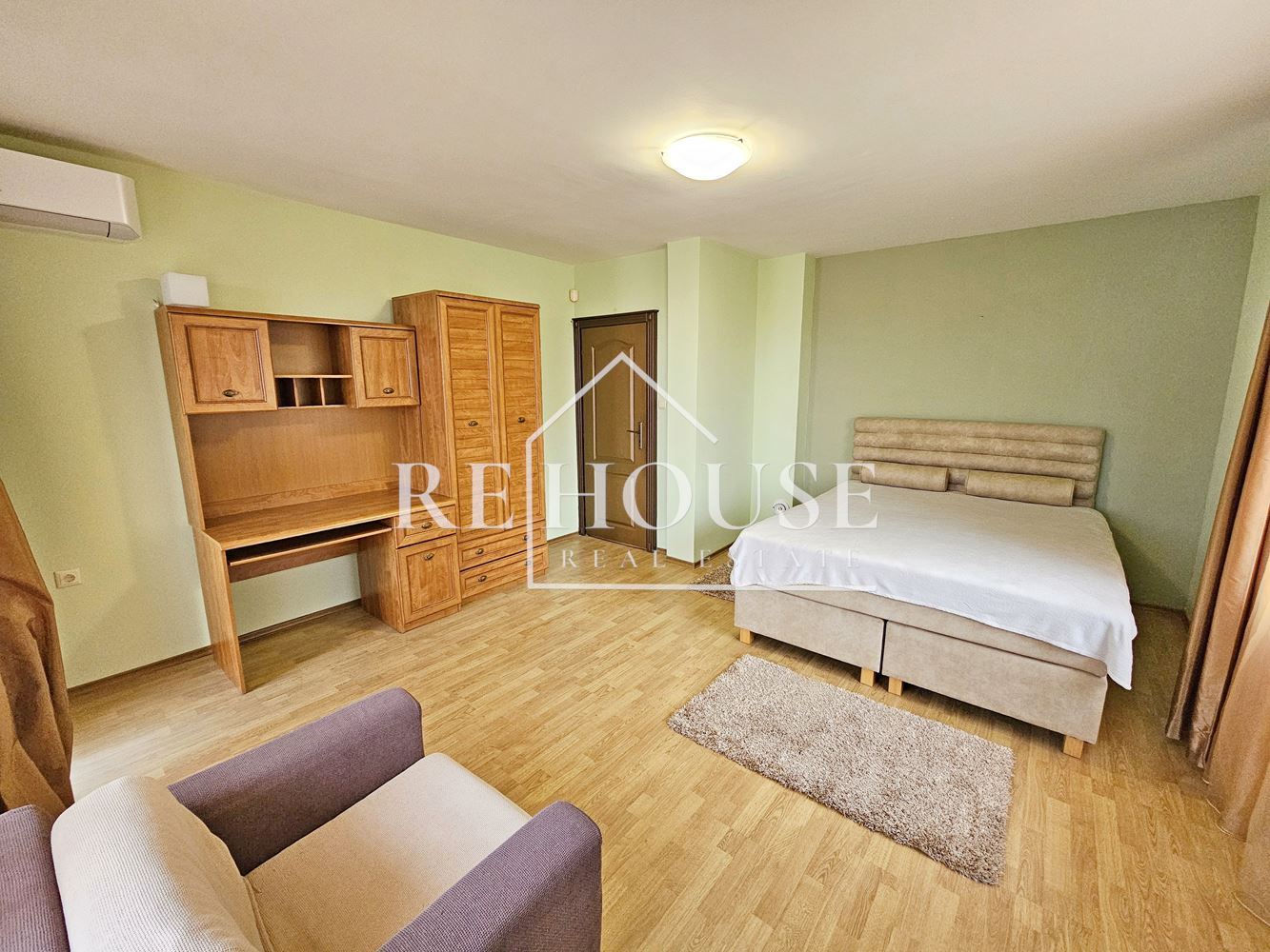 НАПЪЛНО ОБЗАВЕДЕНА КЪЩА ПОД НАЕМ - 0