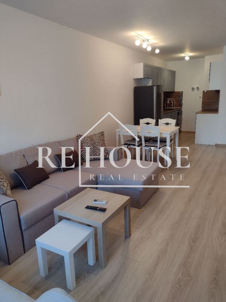 ТРИСТАЕН ОБЗАВЕДЕН АПАРТАМЕНТ В РАЙОНА НА КВ.БРИЗ - 0