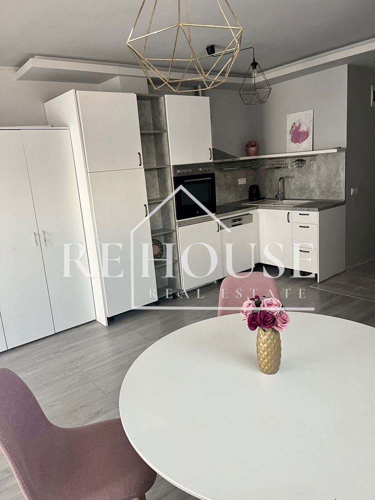 ДВУСТАЕН ОБЗАВЕДЕН АПАРТАМЕНТ В РАЙОНА НА КВ.ЧАЙКА - 0