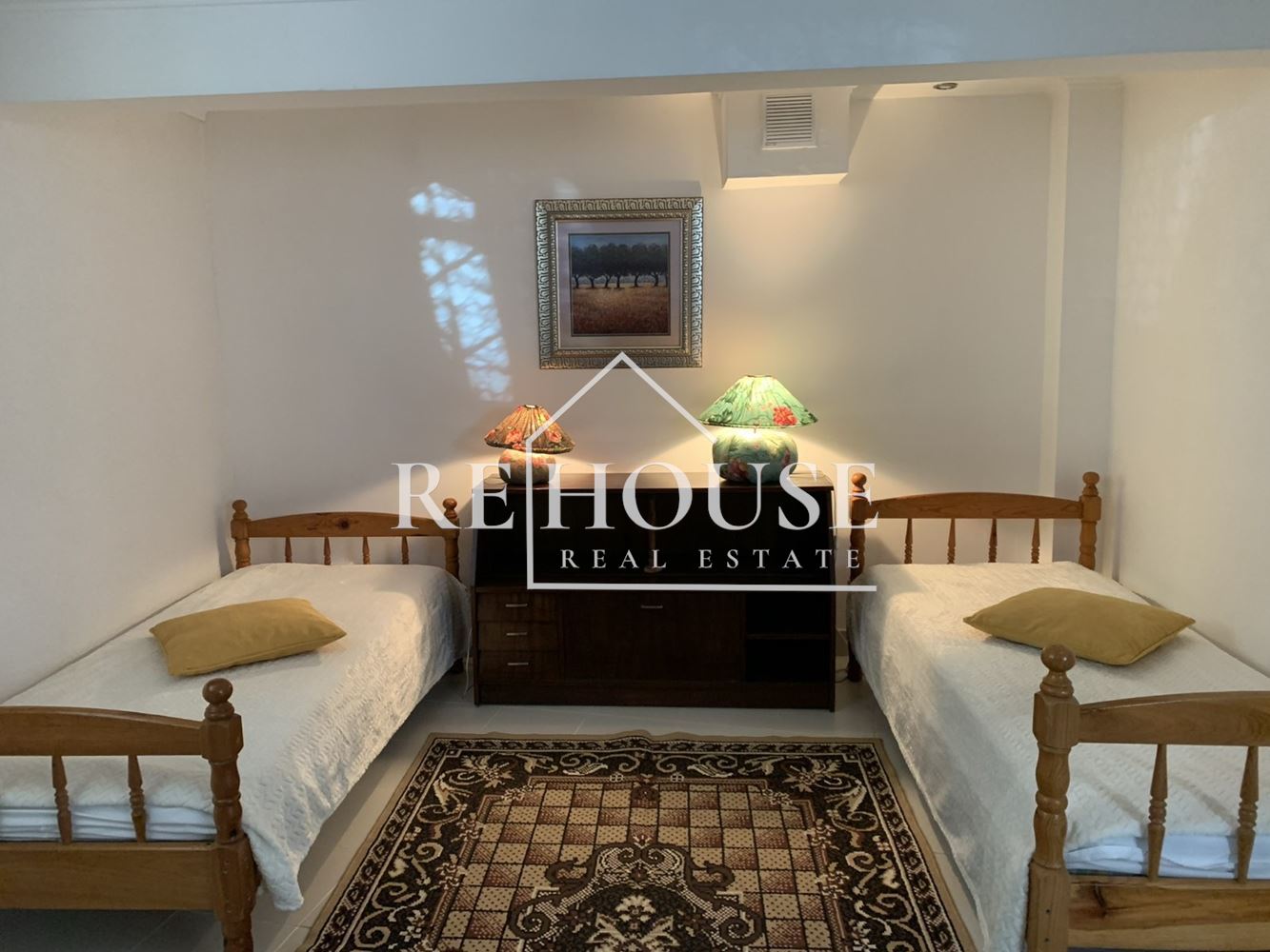 НАПЪЛНО ОБЗАВЕДЕН АПАРТАМЕНТ В РАЙОНА НА ГРЪЦКА МАХАЛА - 0