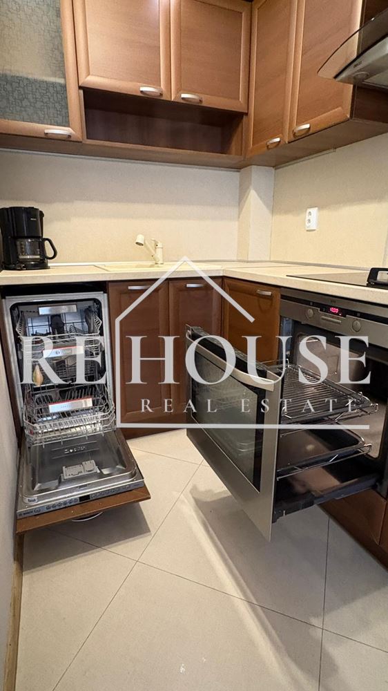 ТРИСТАЕН ОБЗАВЕДЕН АПАРТАМЕНТ В РАЙОНА НА ЛК ТРАКИЯ ДО ДЕНТАЛНИЯ ФАКУЛТЕТ - 0