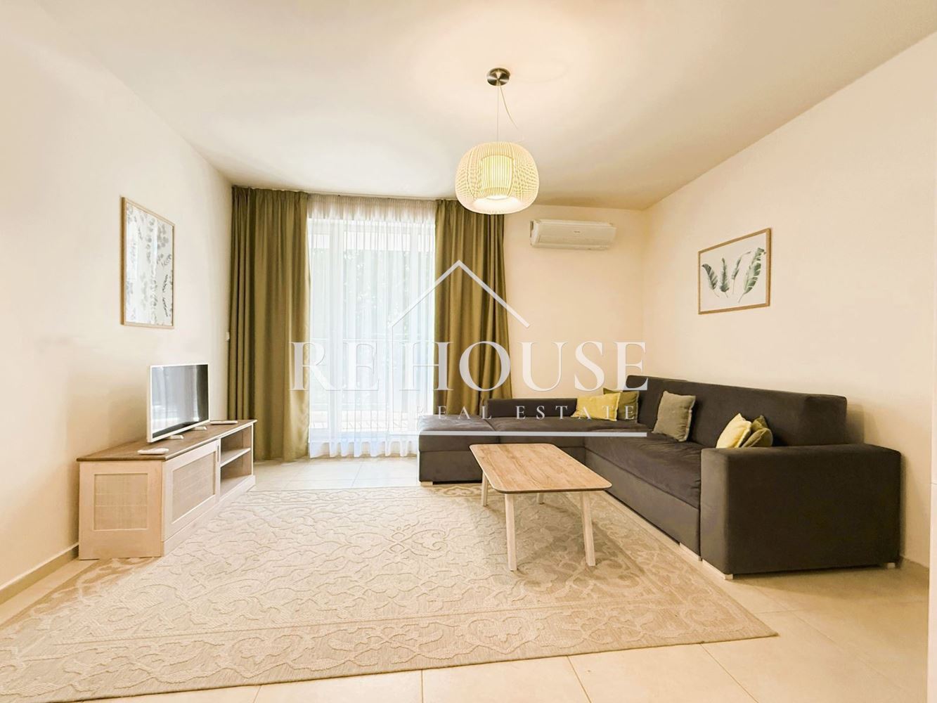 ДВУСТАЕН НАПЪЛНО ОБЗАВЕДЕН АПАРТАМЕНТ ИДЕАЛЕН ЦЕНТЪР - 0