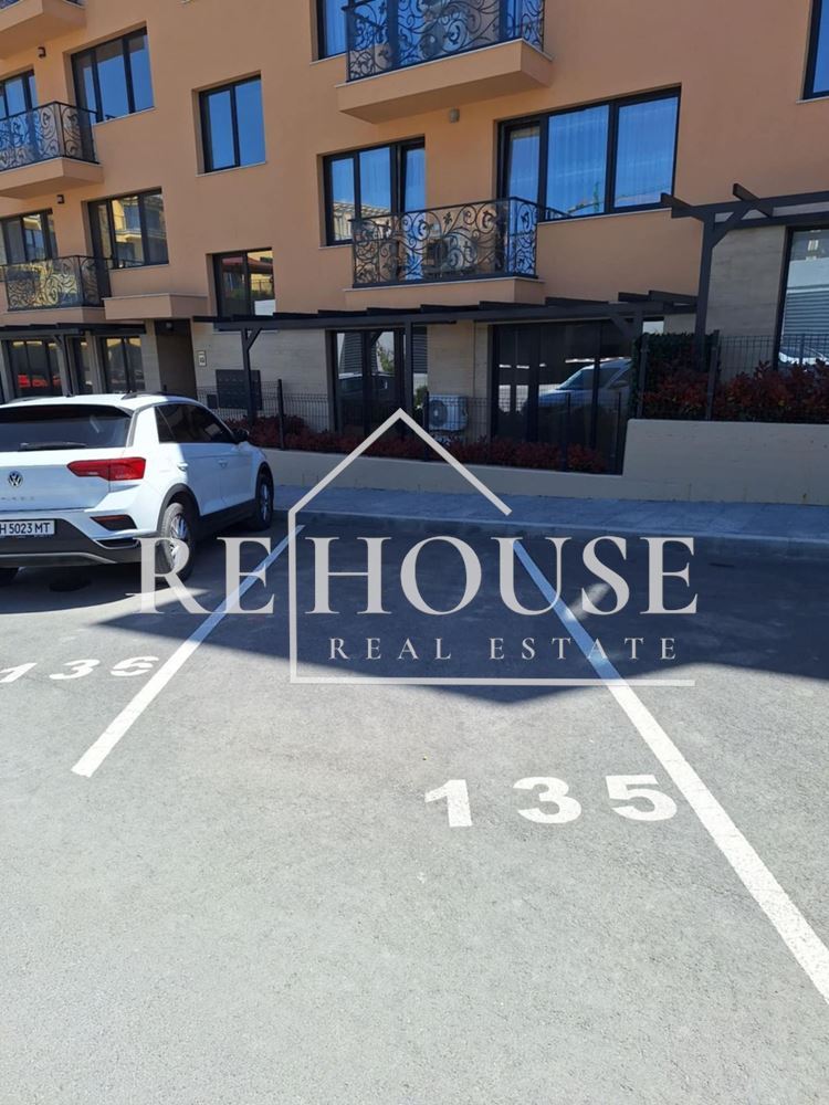 ТРИСТАЕН ЧИСТО НОВ АПАРТАМЕНТ В ЗАТВОРЕН КОМПЛЕКС - 0