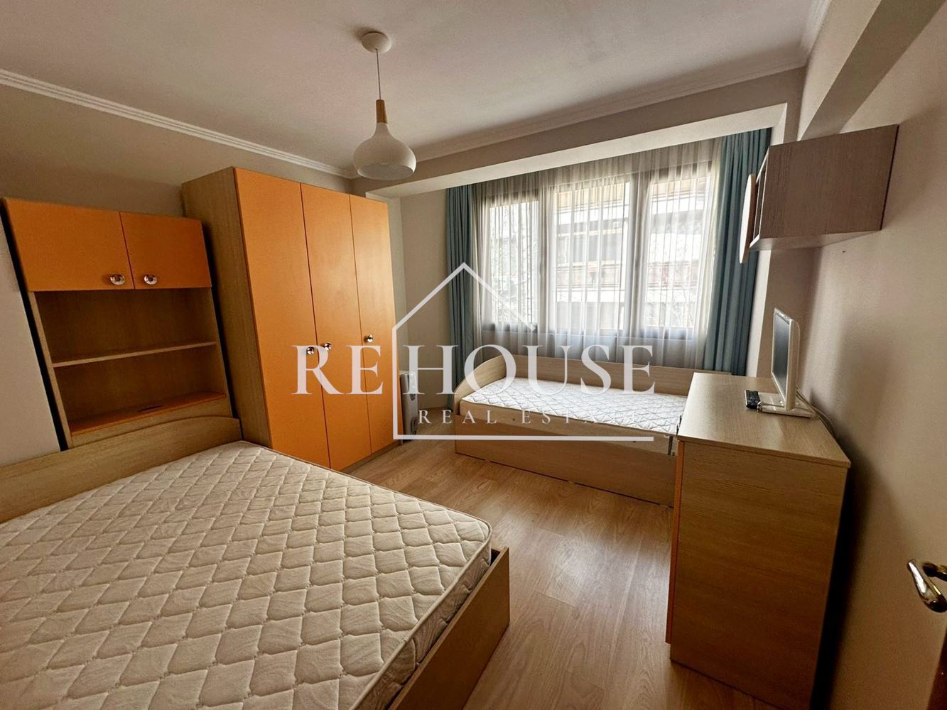 ТРИСТАЕН ОБЗАВЕДЕН АПАРТАМЕНТ В РАЙОНА НА ЛК ТРАКИЯ ДО ДЕНТАЛНИЯ ФАКУЛТЕТ - 0