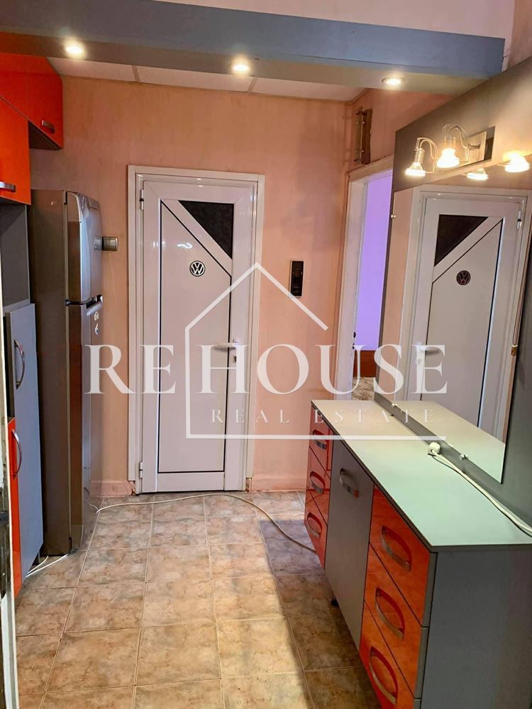 ДВУСТАЕН АПАРТАМЕНТ В РАЙОНА НА КВ.ЛЕВСКИ - 0