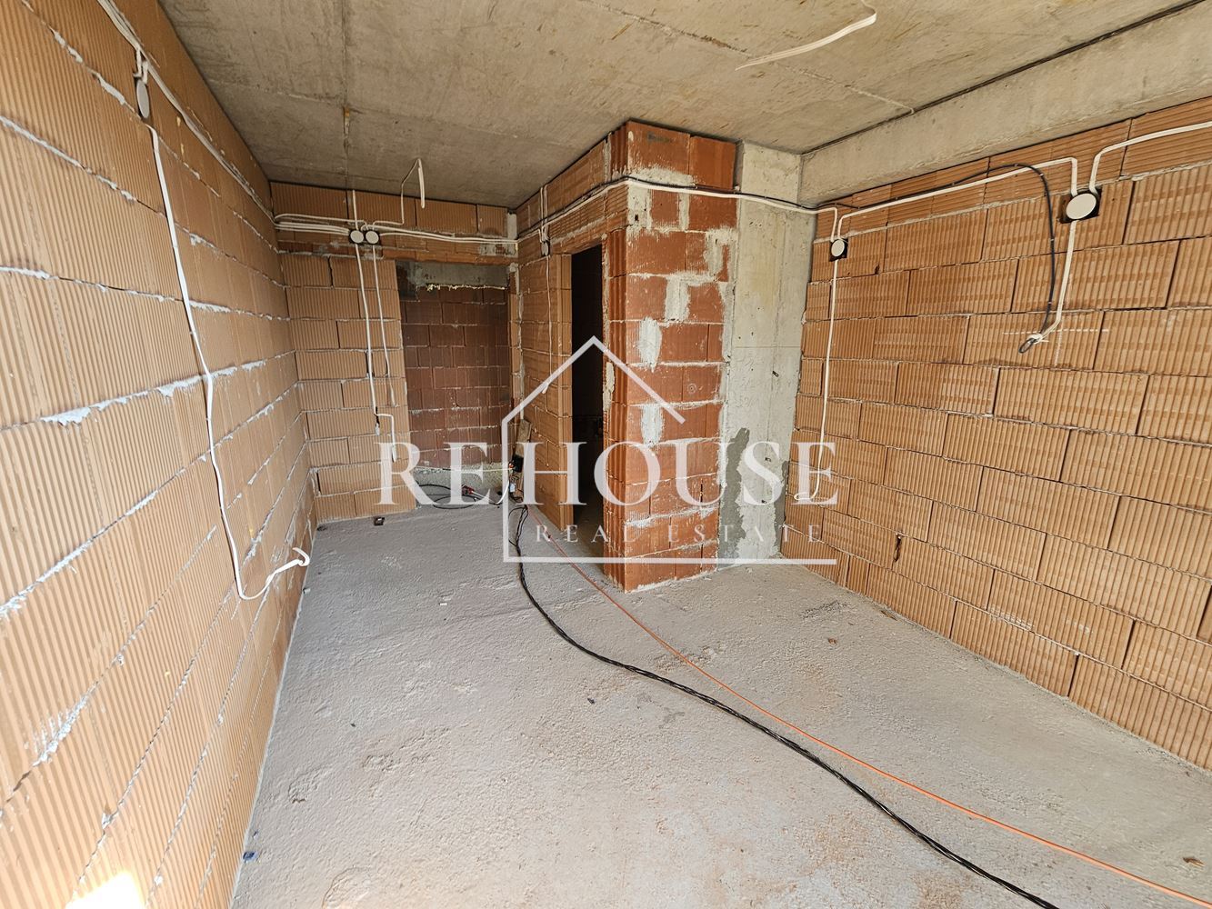 3-стаен - гр. Варна, кв.Изгрев - 0