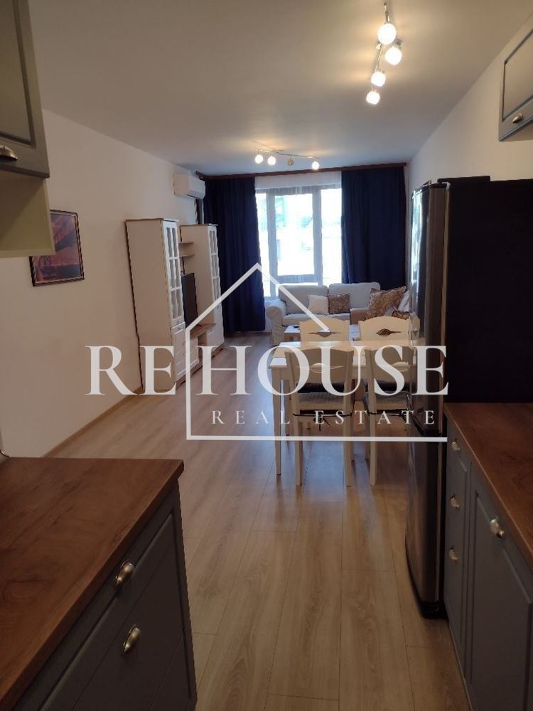 ТРИСТАЕН ОБЗАВЕДЕН АПАРТАМЕНТ В РАЙОНА НА КВ.БРИЗ - 0