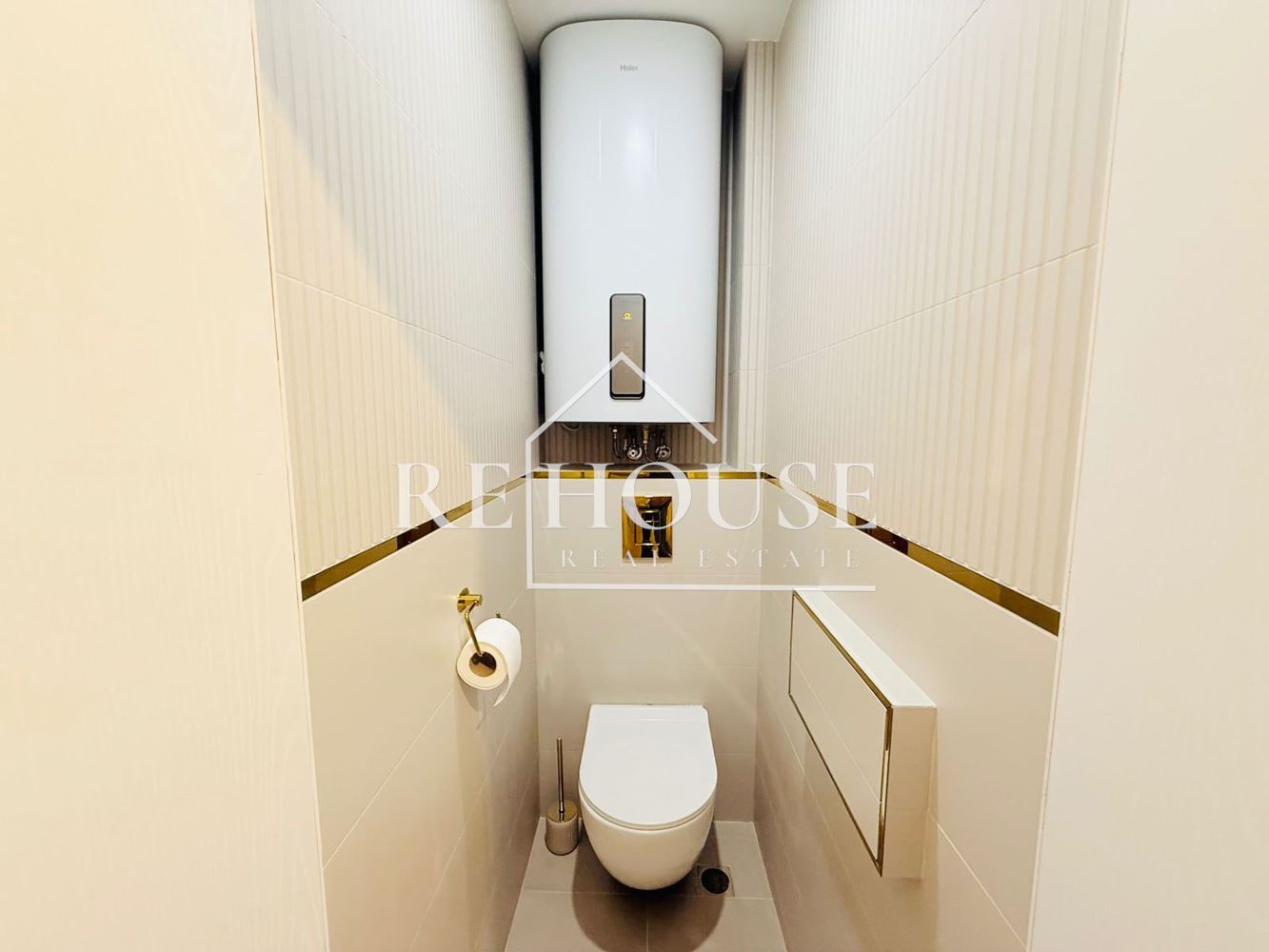 ДВУСТАЕН НАПЪЛНО ОБЗАВЕДЕН АПАРТАМЕНТ В РАЙОНА НА ИДЕАЛЕН ЦЕНТЪР ВАРНА - 0