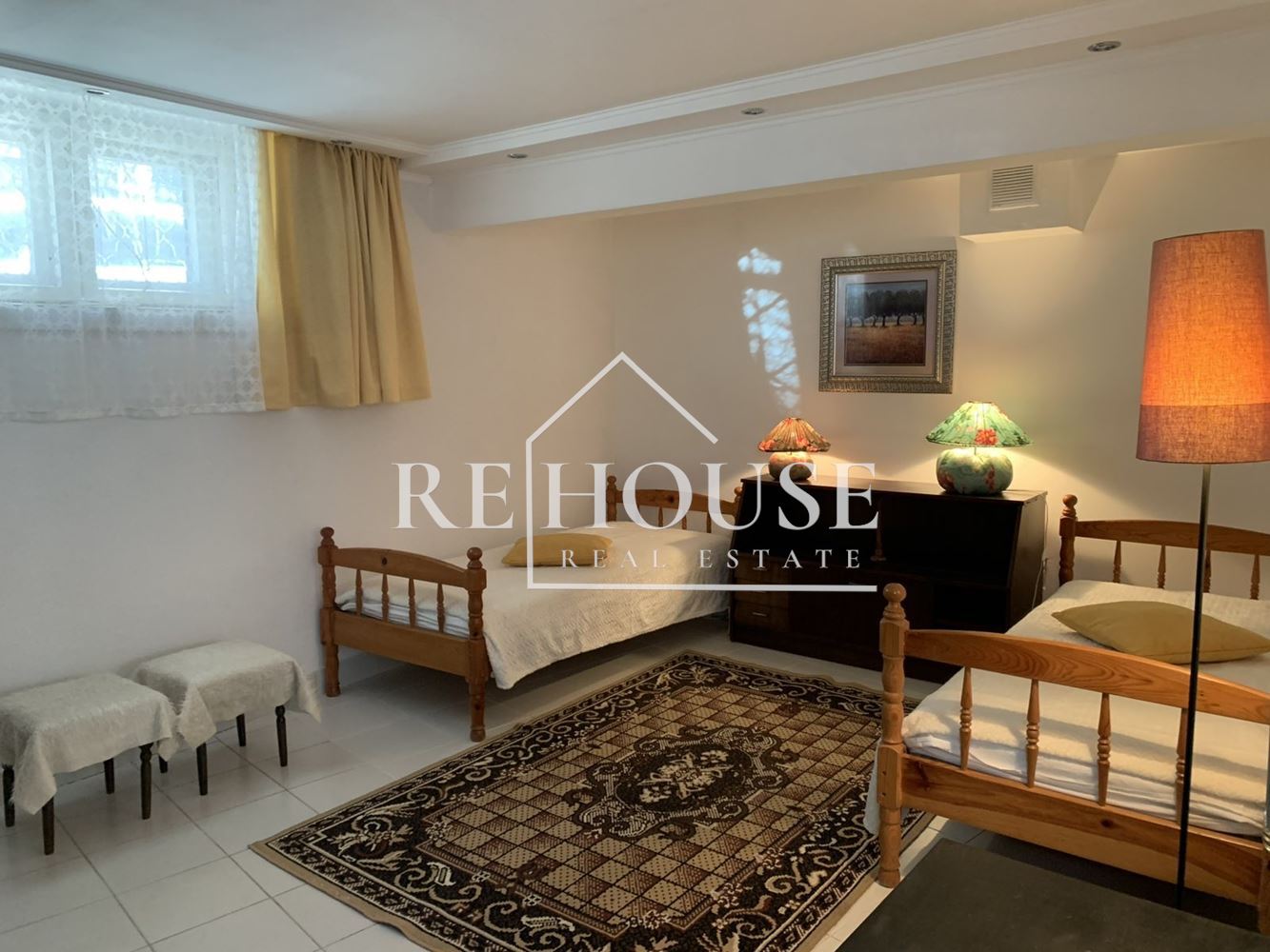 НАПЪЛНО ОБЗАВЕДЕН АПАРТАМЕНТ В РАЙОНА НА ГРЪЦКА МАХАЛА - 0