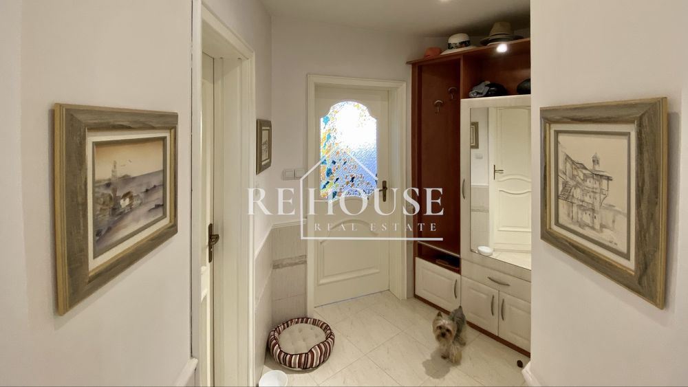 ТРИСТАЕН НАПЪЛНО ОБЗАВЕДЕН АПАРТАМЕНТ В РАЙОНА НА ОПЕРАТА - 0