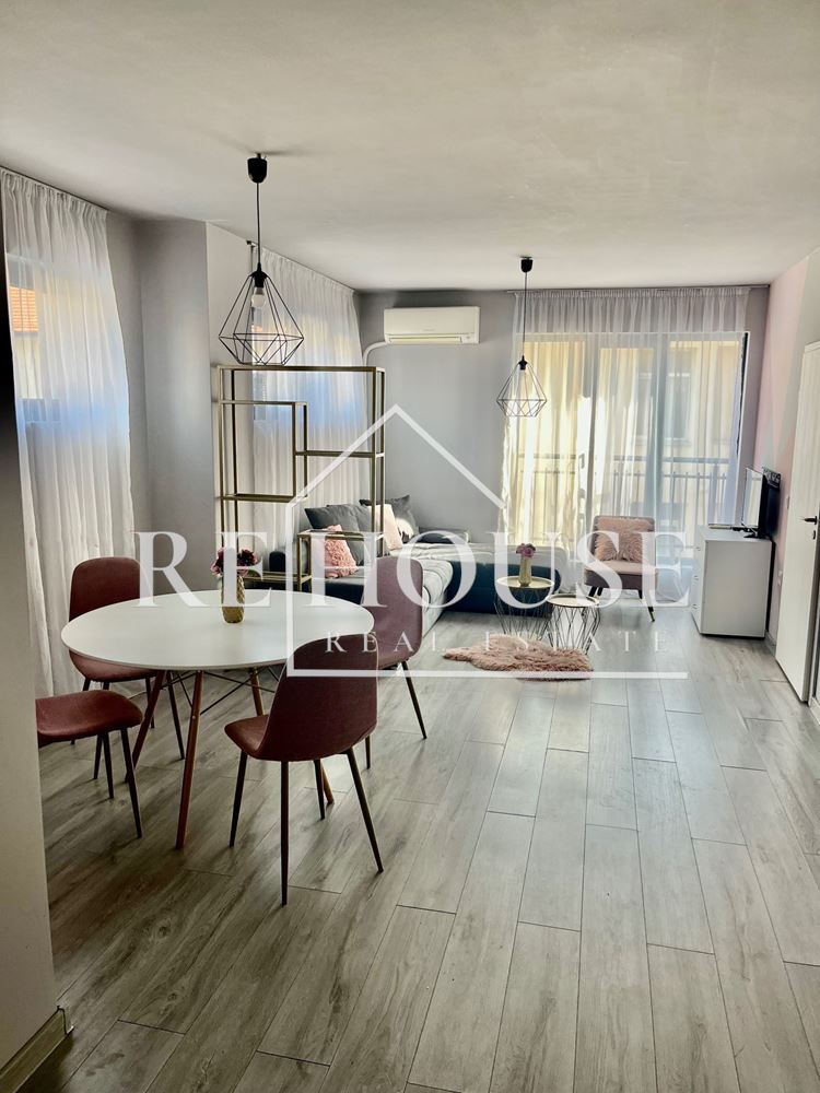 ДВУСТАЕН ОБЗАВЕДЕН АПАРТАМЕНТ В РАЙОНА НА КВ.ЧАЙКА - 0