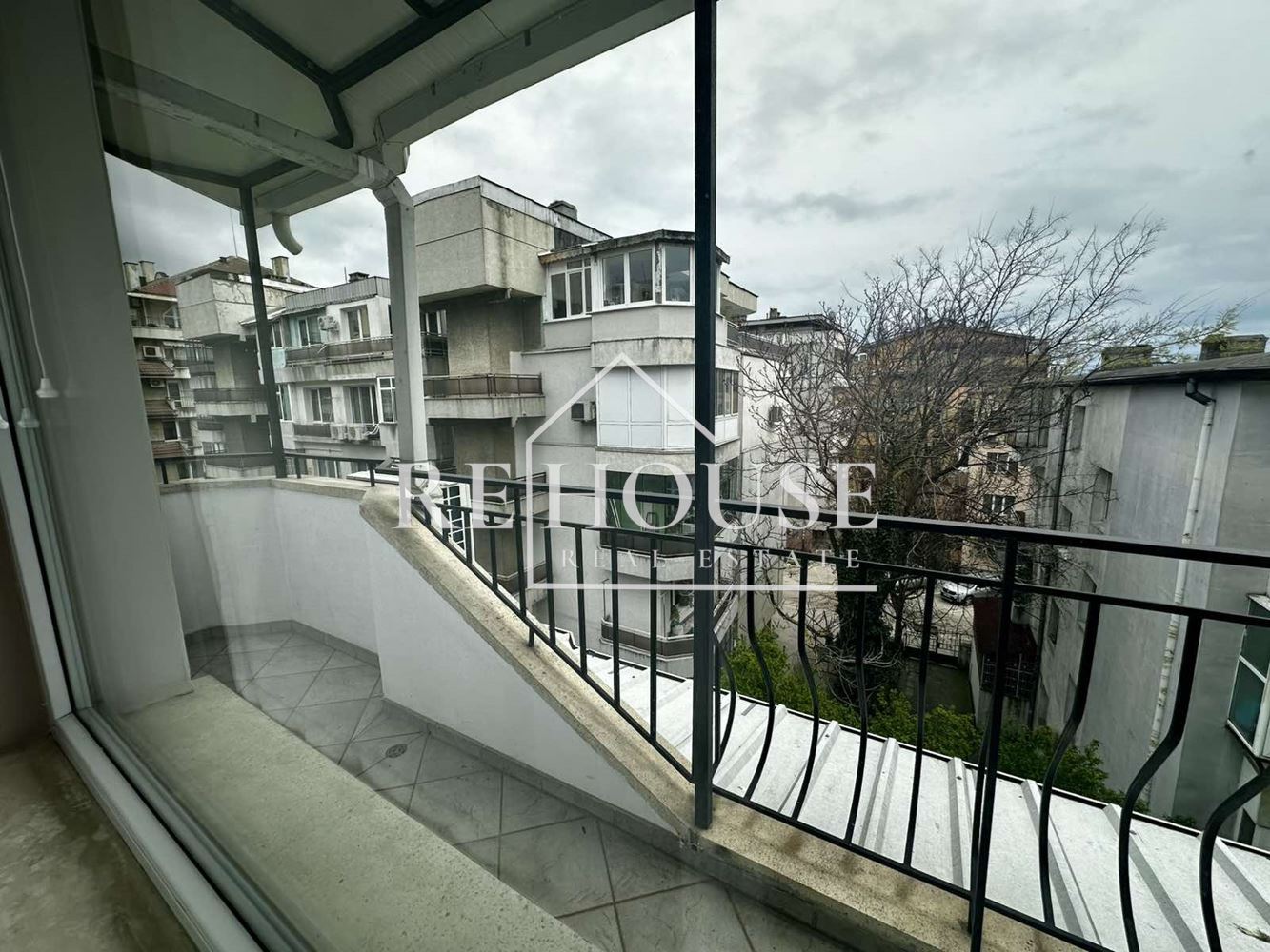 2-стаен - Варна, Окръжна болница - 0