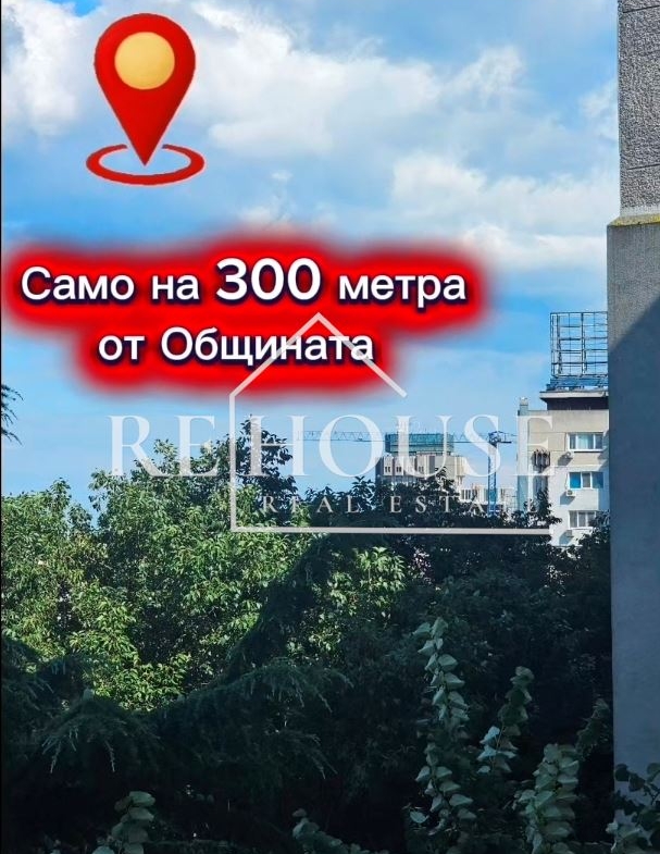 607