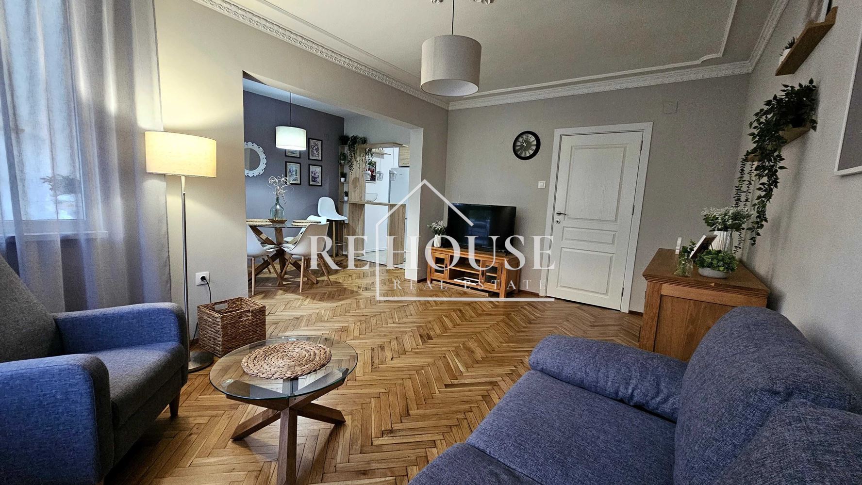 ТРИСТАЕН НАПЪЛНО ОБЗАВЕДЕН АПАРТАМЕНТ ЦЕНТЪР-0 ТРИСТАЕН НАПЪЛНО ОБЗАВЕДЕН АПАРТАМЕНТ ЦЕНТЪР - 0